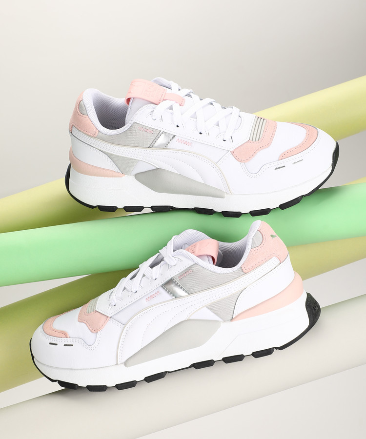 PUMA RS 2.0 Futura Sneakers For Men - Buy PUMA RS 2.0 Futura Sneakers For  Men Online at Best Price - Shop Online for Footwears in India | Flipkart.com