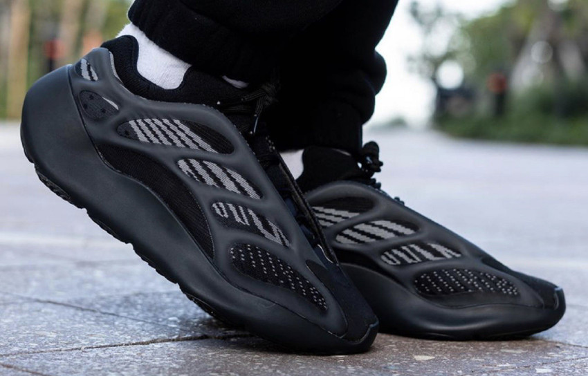 adidas mens shoes yeezy